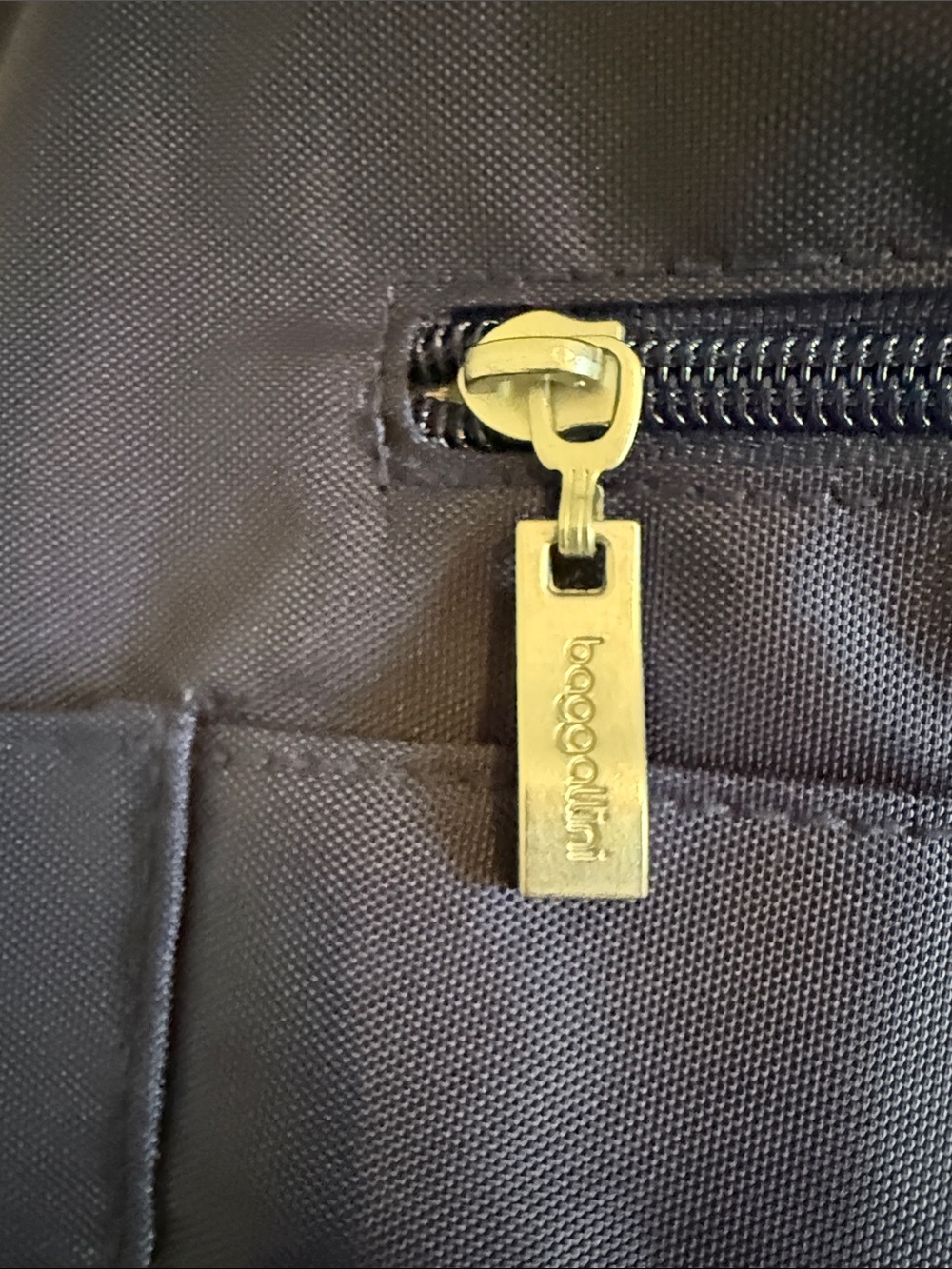 Baggallini Computer Bag - Picture 2 of 8